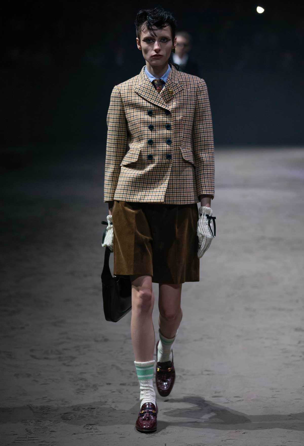 Gucci sacude Milán liberando al hombre de su “masculinidad tóxica” Gucci sacude Milán liberando al hombre de su “masculinidad tóxica”