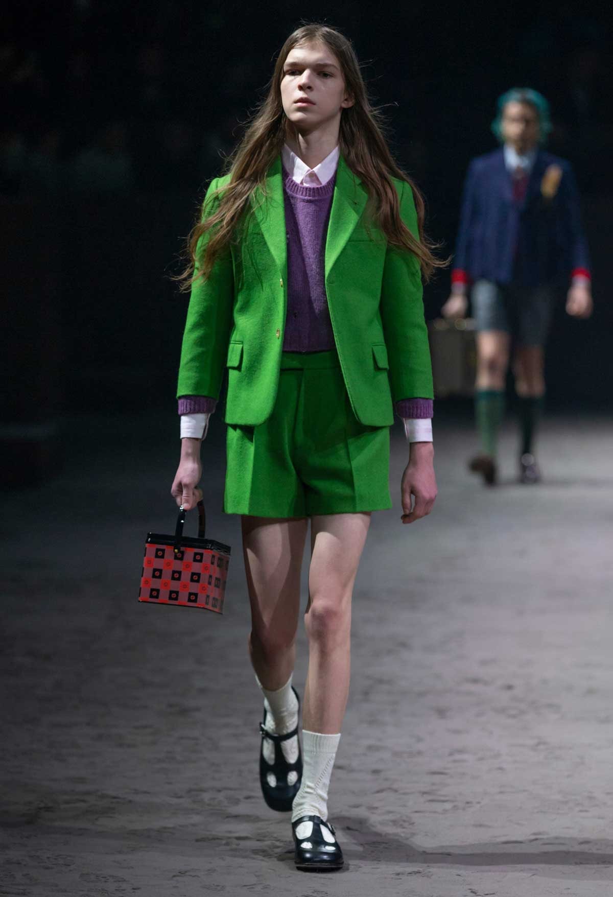 Gucci sacude Milán liberando al hombre de su “masculinidad tóxica” Gucci sacude Milán liberando al hombre de su “masculinidad tóxica”