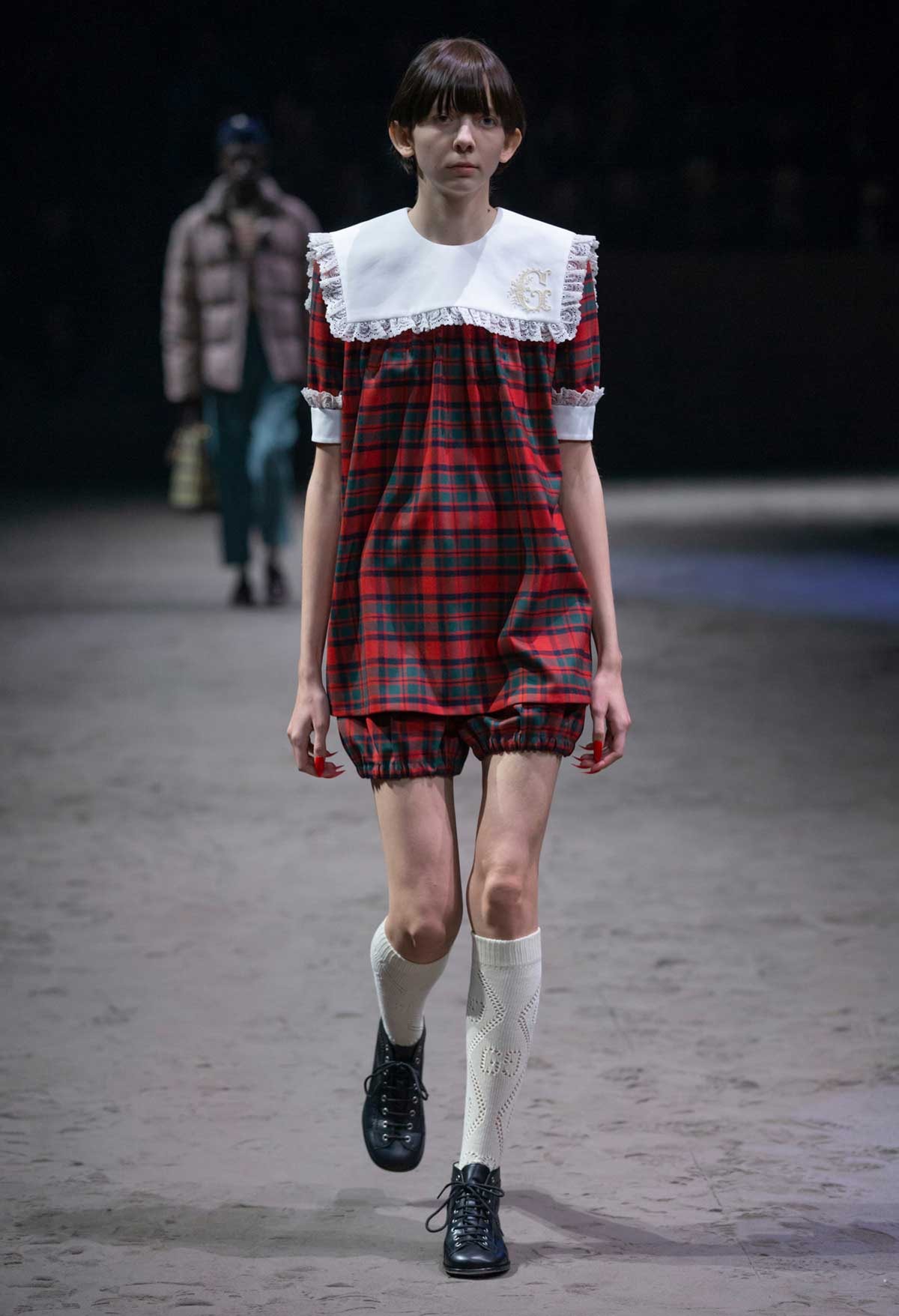 Gucci sacude Milán liberando al hombre de su “masculinidad tóxica” Gucci sacude Milán liberando al hombre de su “masculinidad tóxica”
