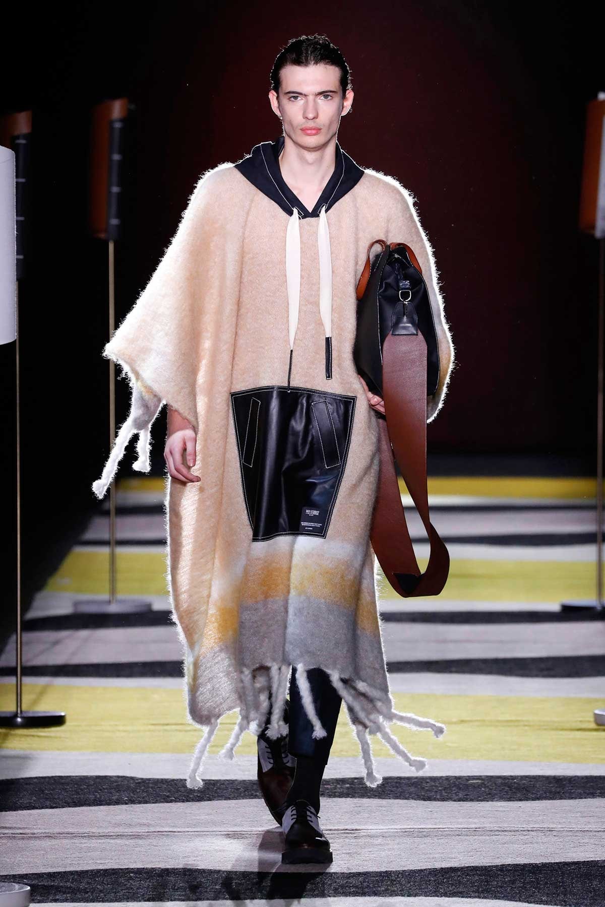 Pablo Erroz y su rechazo a la temporalidad, protagonistas de la 080 Barcelona Fashion Pablo Erroz y su rechazo a la temporalidad, protagonistas de la 080 Barcelona Fashion